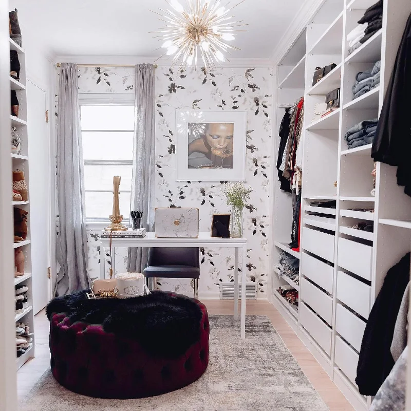 High Fashion Walk In Studio