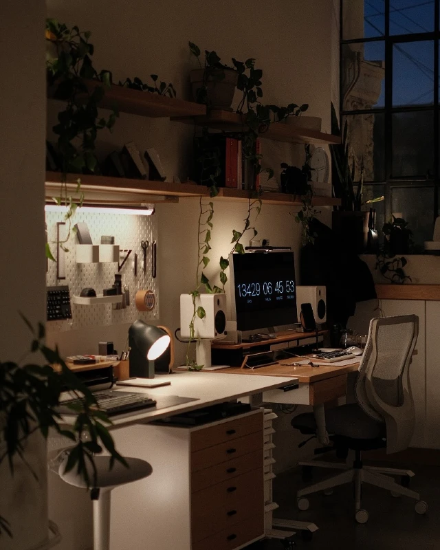 Botanical Industrial Workstation