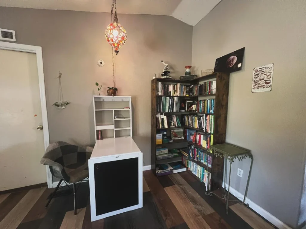 Convertible White Craft Desk