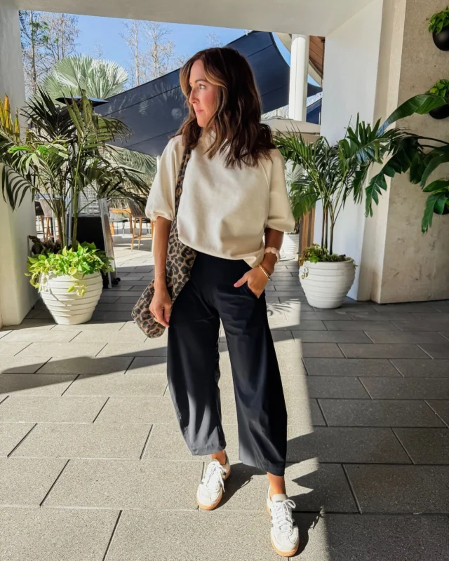 Puffed Sleeve Blouse and Black Culottes