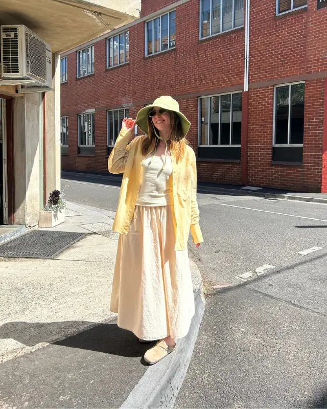Monochromatic Yellow Layers and Maxi Skirt