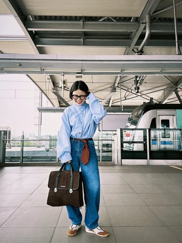 High-Neck Blue Shirt and Wide Denim