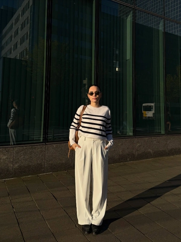 The Striped Crewneck Knit