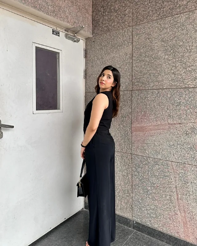 Sleeveless Vest and Trousers
