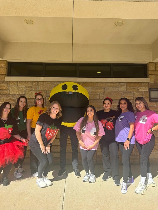 Pac-Man and Ghost Team