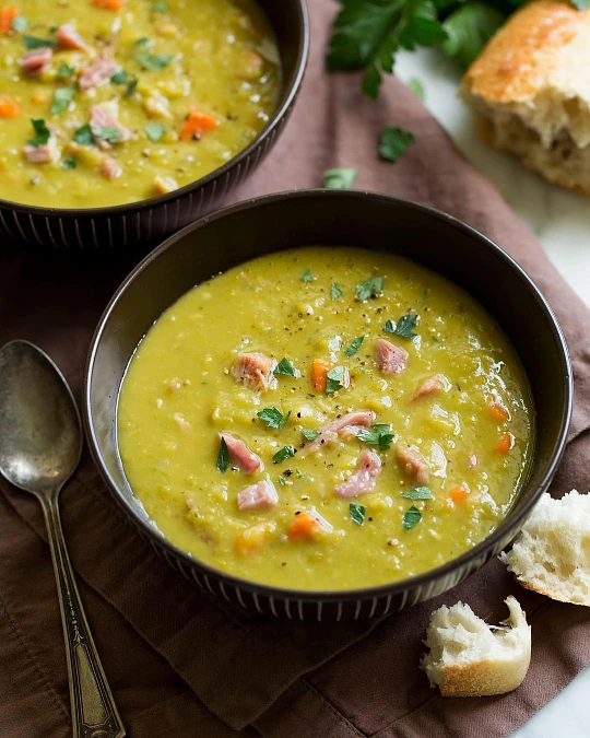 Slow Cooker Split Pea Soup