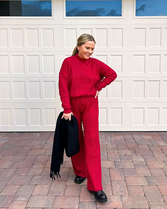 A Red Ribbed Knit Set